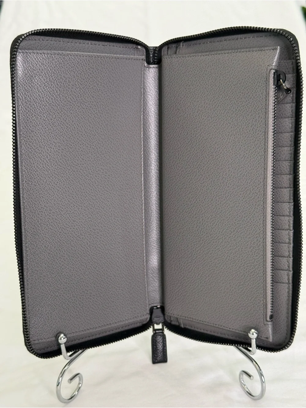 Prada Mens Portafoglio Lampo Wallet